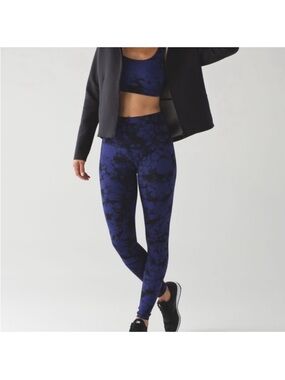 EUC lululemon wunder under Shibori Emperor Blue size 4